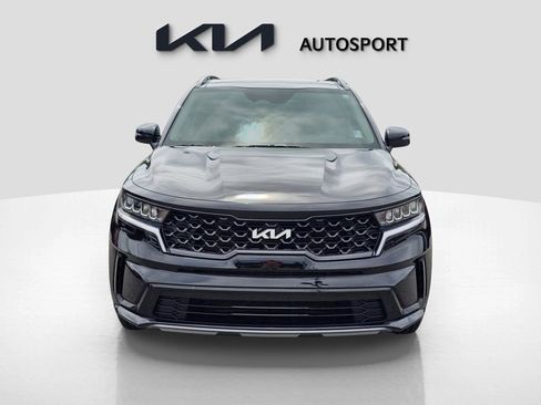 Certified 2023 Kia Sorento S w/ Panoramic Sunroof Package image 2