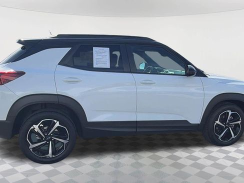 Used 2021 Chevrolet TrailBlazer RS FWD image 4