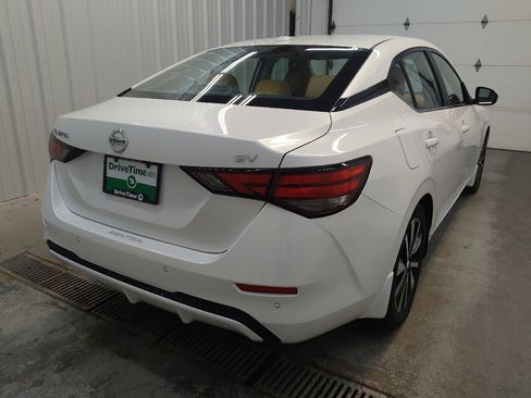 Used 2023 Nissan Sentra SV w/ SV Premium Package FWD image 9