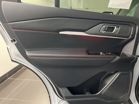 New 2026 Ford Explorer ST-Line w/ ST-Line Street Pack image 33