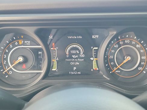 Used 2025 Jeep Gladiator Sport AWD/4WD image 20