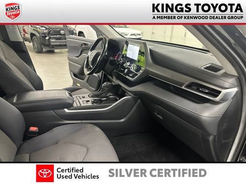 Certified 2020 Toyota Highlander LE AWD/4WD image 24