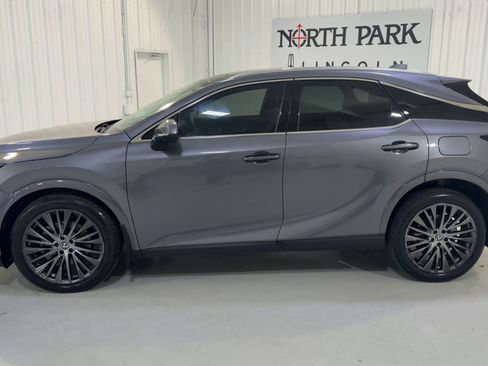 Used 2023 Lexus RX 350 FWD w/ Accessory Package image 6