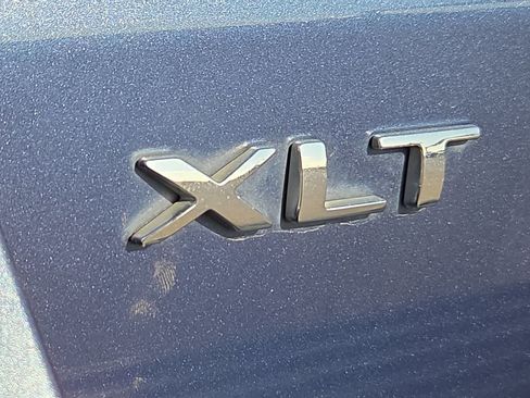 Used 2019 Ford Expedition XLT w/ Equipment Group 202A RWD image 11