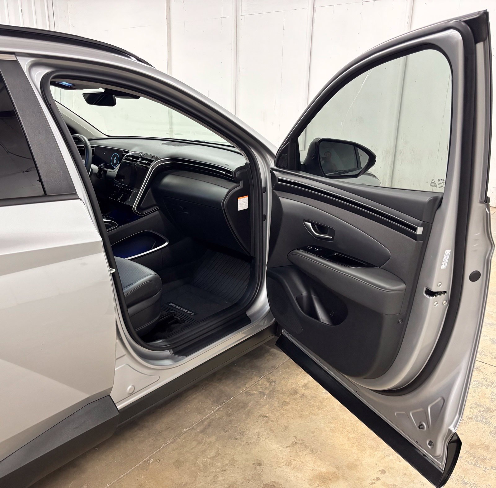 Used 2024 Hyundai Tucson SEL AWD/4WD image 17
