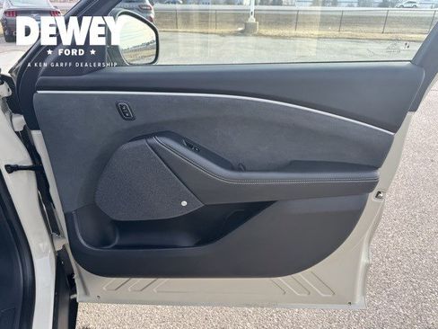 Certified 2025 Ford Mustang Mach-E GT image 34