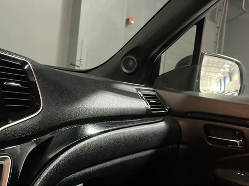 Used 2021 Honda Passport Touring image 18