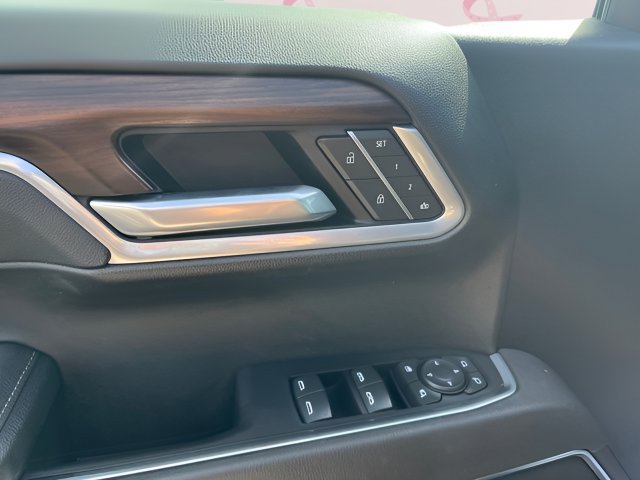 Certified 2025 GMC Sierra 1500 SLT AWD/4WD image 10
