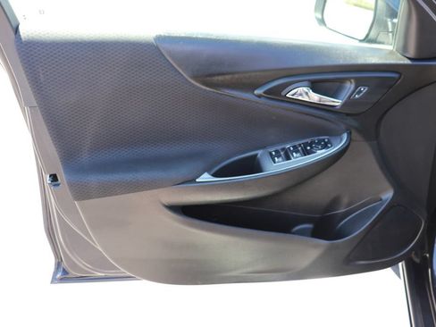 Used 2023 Chevrolet Malibu LT FWD image 9