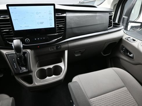Used 2023 Ford Transit 350 XLT image 35