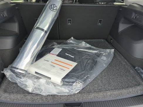 New 2026 Volkswagen Tiguan SE image 31