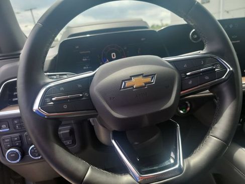 Certified 2025 Chevrolet Tahoe High Country w/ Sun And Tow Package AWD/4WD image 13