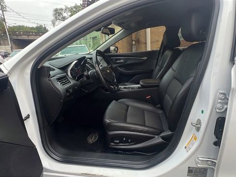 Used 2019 Chevrolet Impala LT image 26