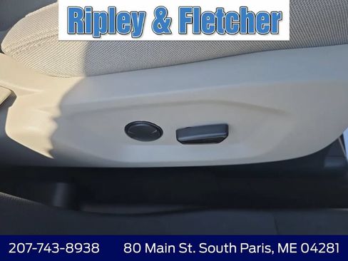 Used 2019 Ford Explorer XLT w/ Equipment Group 201A AWD/4WD image 15