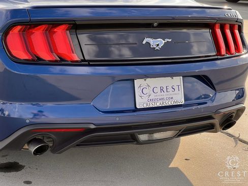 Used 2022 Ford Mustang Premium image 6