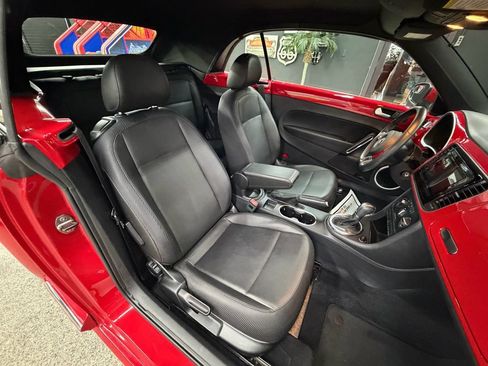 Used 2014 Volkswagen Beetle 1.8T FWD image 23