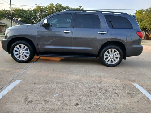 Used 2015 Toyota Sequoia Platinum image 8