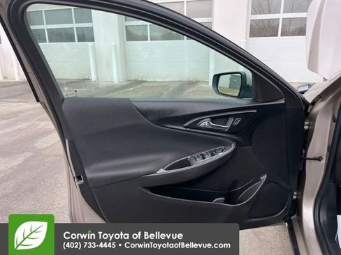 Used 2023 Chevrolet Malibu LT image 18