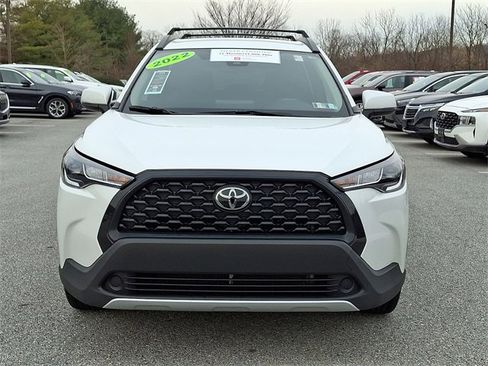Certified 2022 Toyota Corolla Cross LE image 2