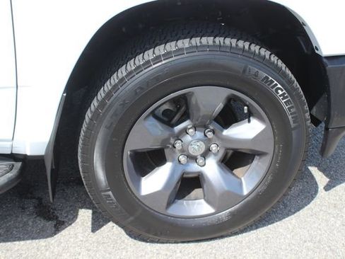 Used 2021 RAM 1500 Big Horn w/ Built-to-serve Edition AWD/4WD image 36