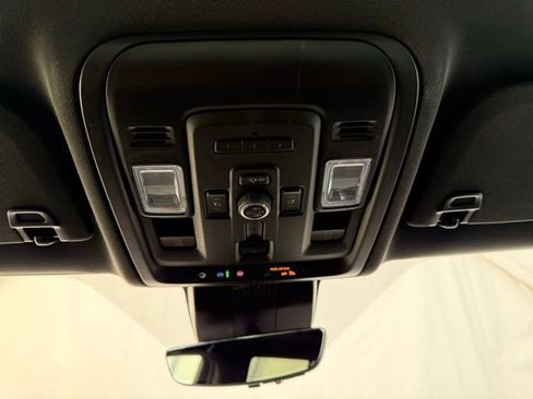 Used 2023 Chevrolet Tahoe High Country image 44