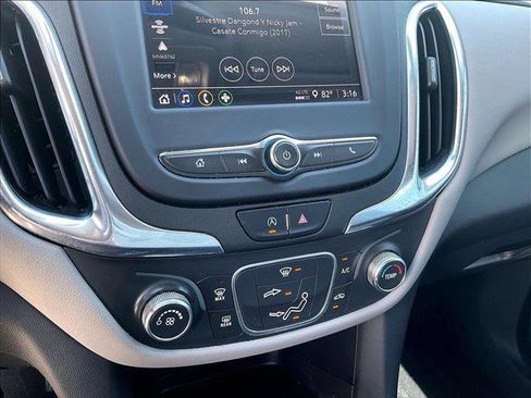 Certified 2022 Chevrolet Equinox LS w/ LS Convenience Package FWD image 24
