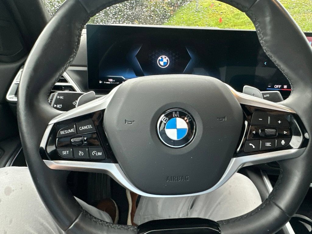 Used 2025 BMW 330i xDrive Sedan AWD/4WD image 24