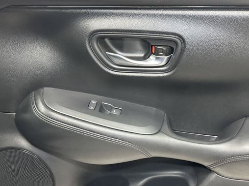 Used 2024 Honda HR-V LX image 37