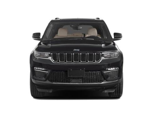 Used 2023 Jeep Grand Cherokee Overland w/ Luxury Tech Group IV AWD/4WD image 7