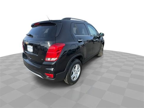 Certified 2020 Chevrolet Trax LT w/ Driver Confidence Package image 8