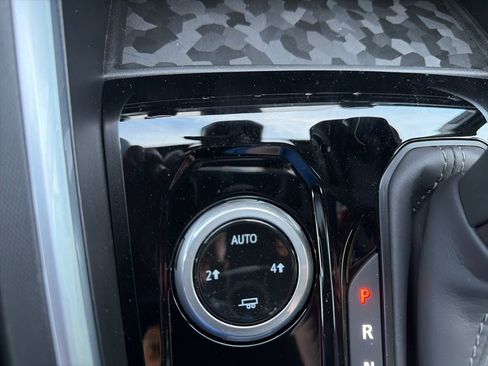 New 2026 Chevrolet Colorado W/T w/ WT Custom Package AWD/4WD image 19