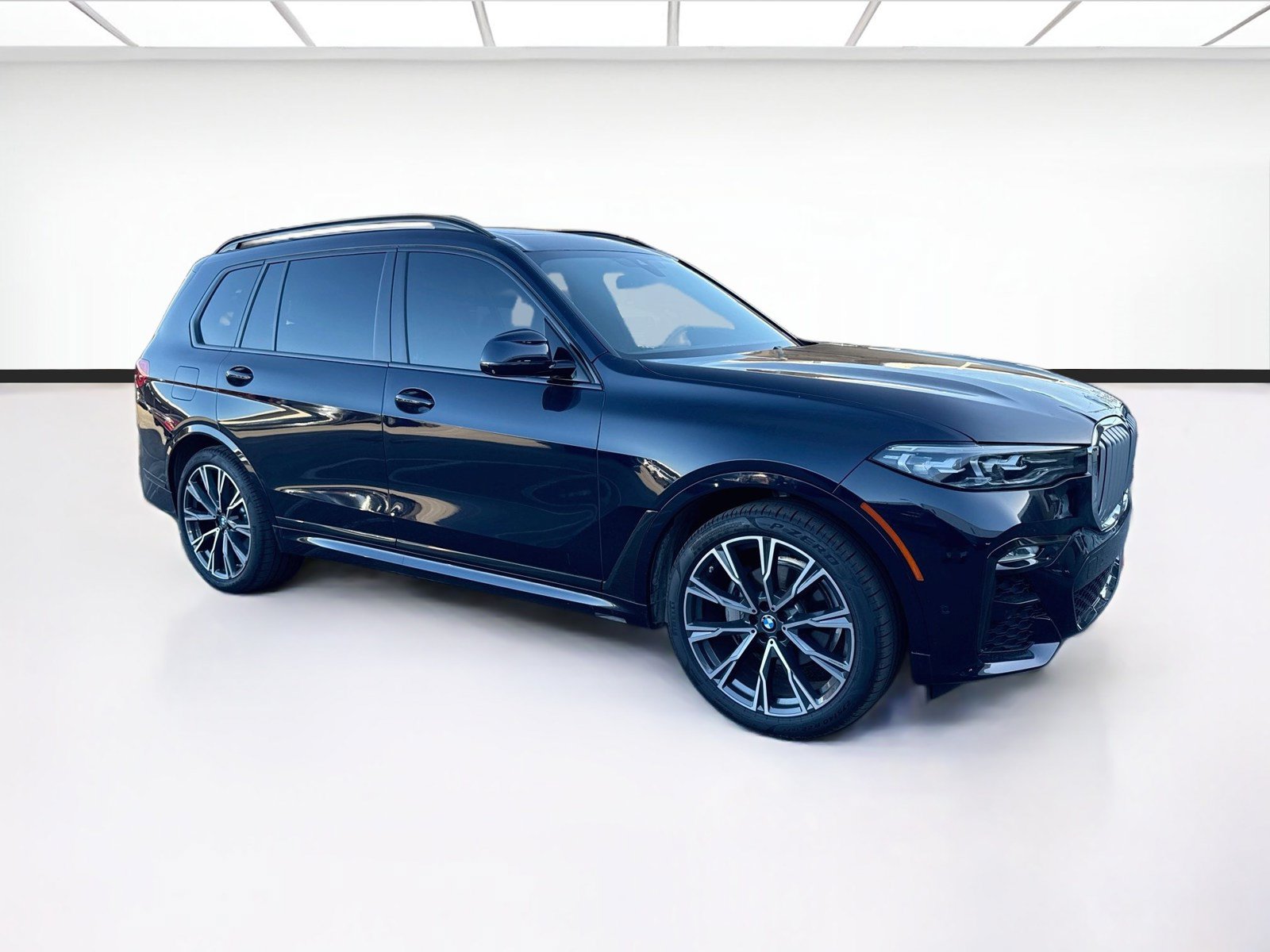 Used 2019 BMW X7 xDrive40i w/ Premium Package AWD/4WD image 3