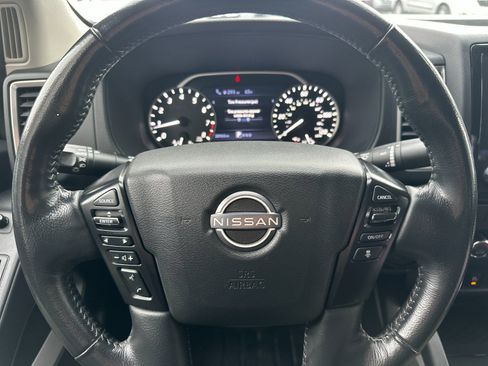 Used 2022 Nissan Frontier SV image 24