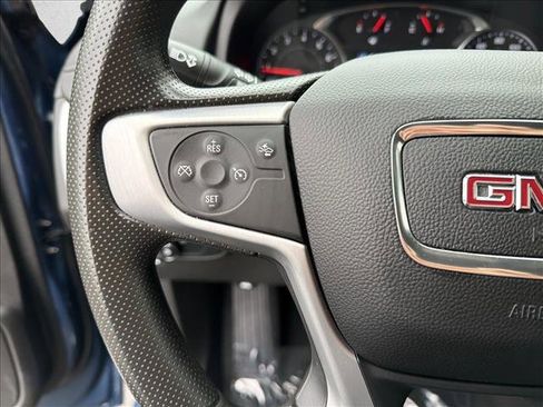 Used 2024 GMC Terrain SLE image 15