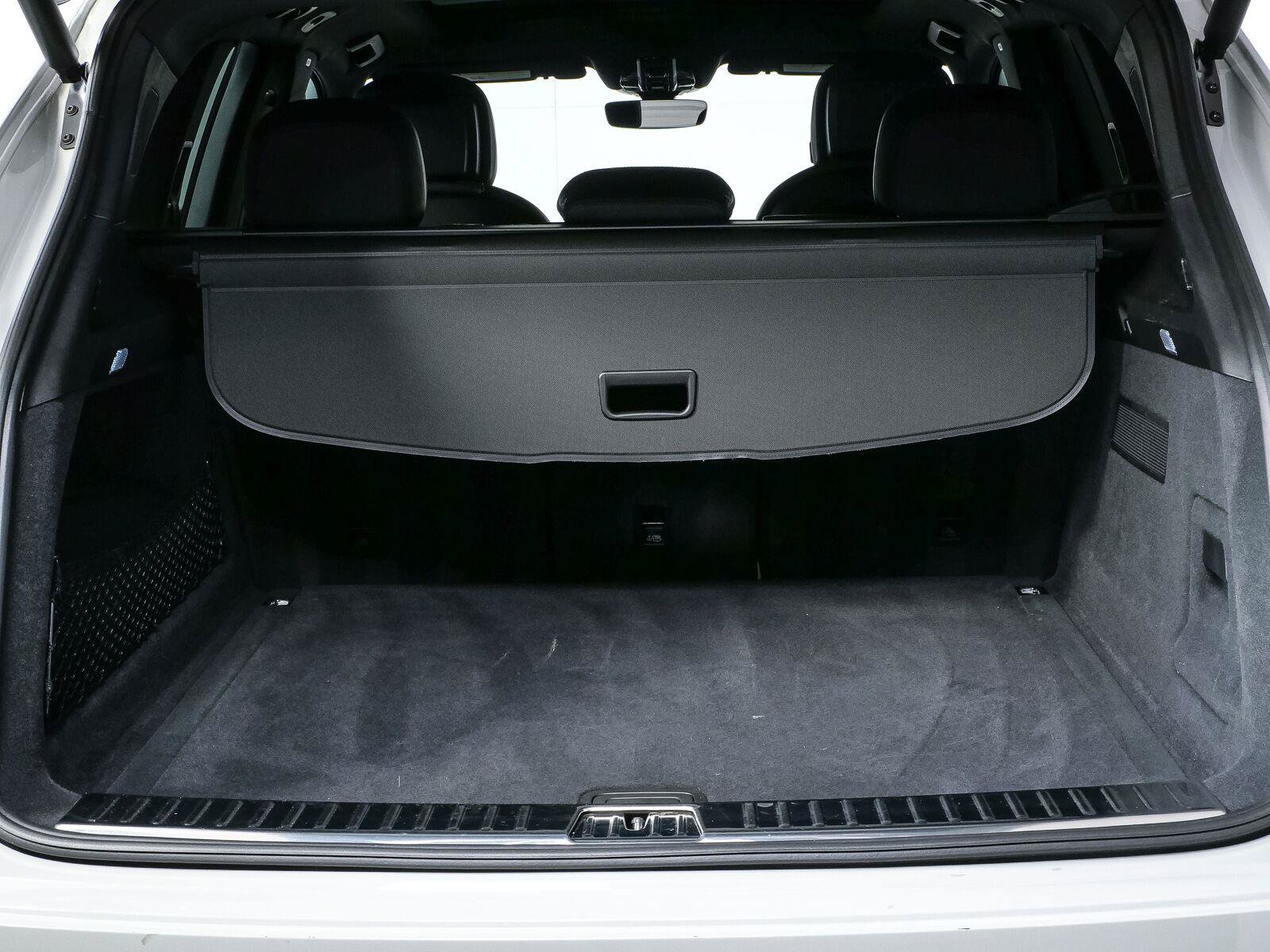 Certified 2023 Porsche Cayenne AWD/4WD image 32