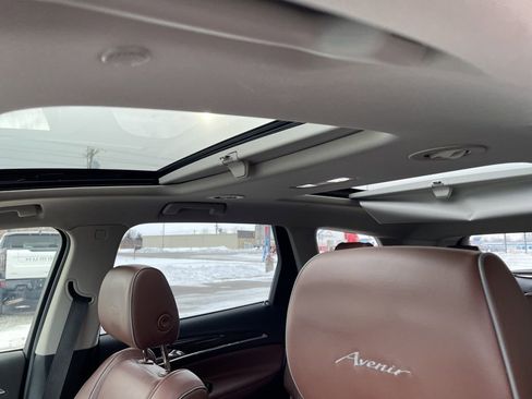 Used 2018 Buick Enclave Avenir w/ Avenir Technology Package image 12