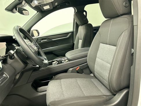 New 2025 GMC Acadia Elevation image 9