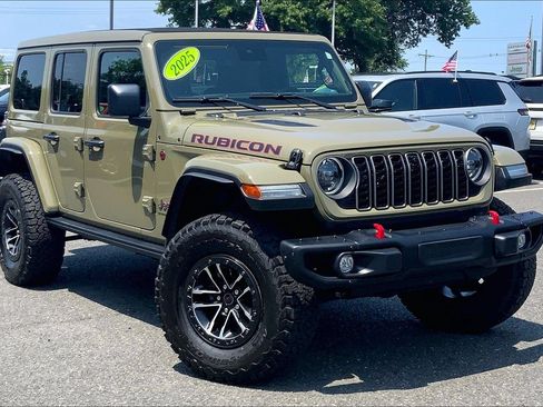 Certified 2025 Jeep Wrangler Unlimited Rubicon AWD/4WD image 2