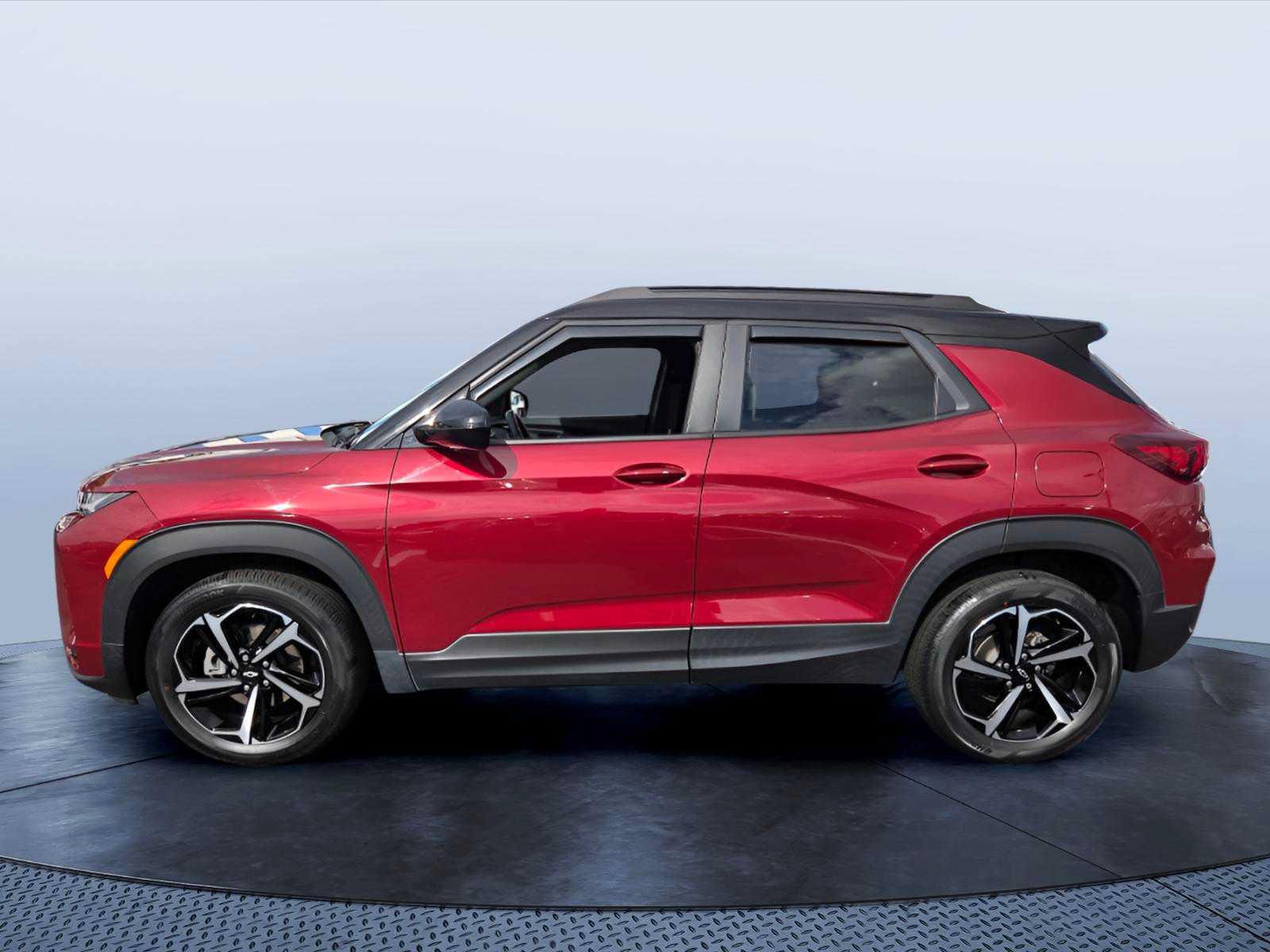 Used 2023 Chevrolet TrailBlazer RS FWD image 3