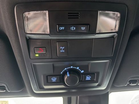 Used 2023 Toyota Tacoma TRD Off-Road image 26