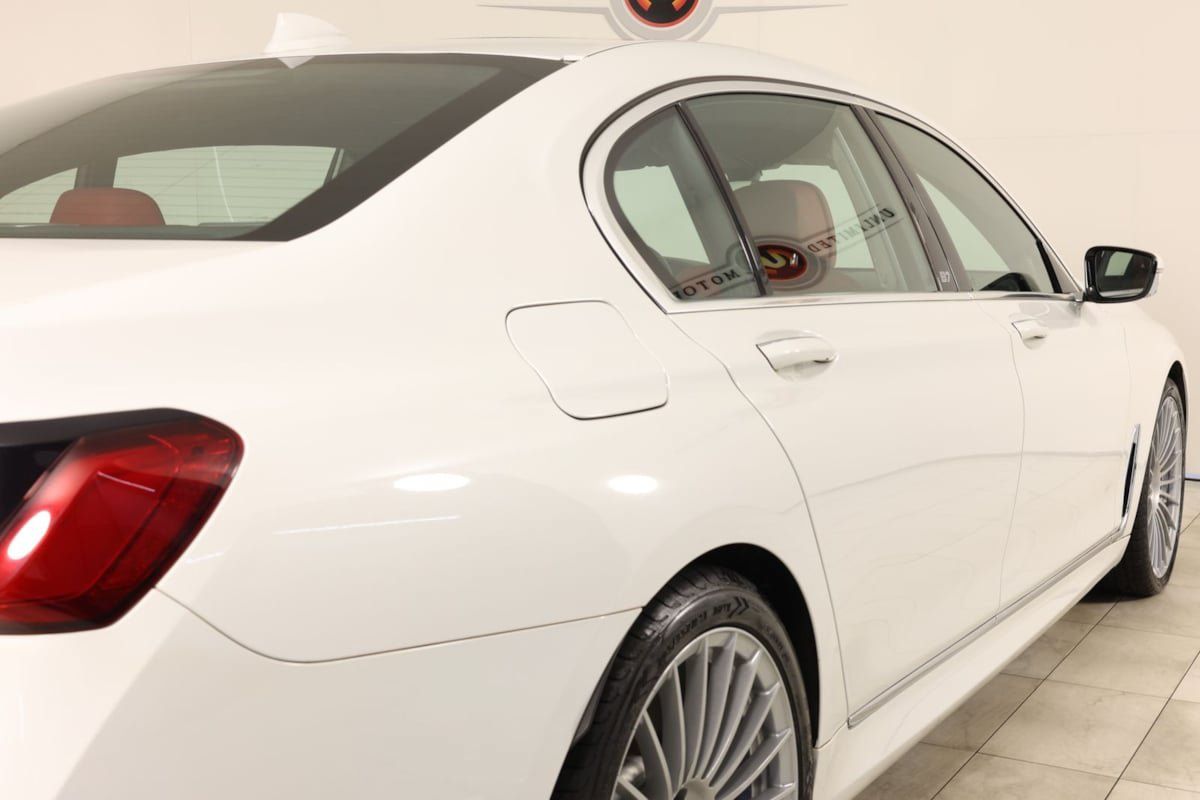 Used 2022 BMW ALPINA B7 xDrive AWD/4WD image 45