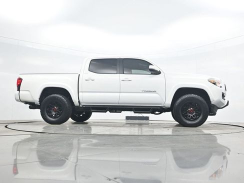 Used 2022 Toyota Tacoma SR5 w/ Technology Package image 27