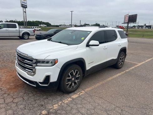 Used 2021 GMC Acadia SLE w/ Driver Convenience Package FWD image 3