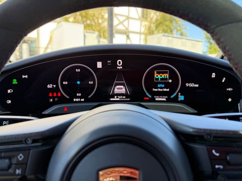 Certified 2025 Porsche Taycan GTS image 15