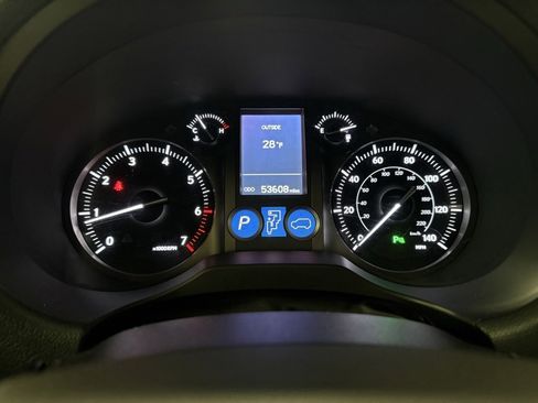 Used 2018 Lexus GX 460 image 11