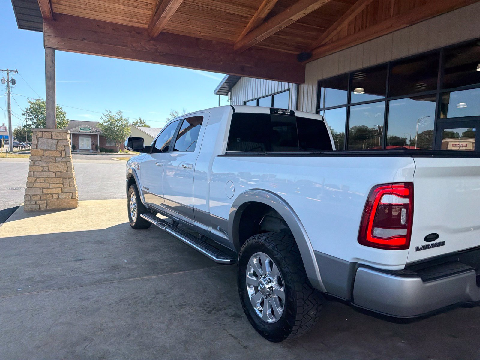 Used 2022 RAM 2500 Laramie AWD/4WD image 24