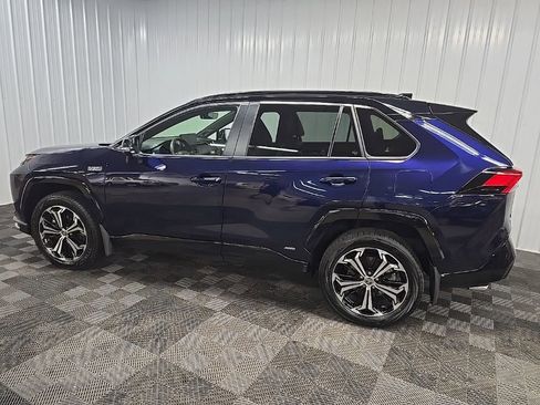 Used 2024 Toyota RAV4 XSE w/ Weather Package image 4