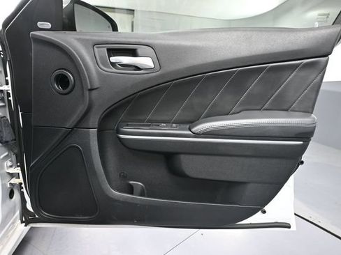 Used 2016 Dodge Charger R/T RWD image 47