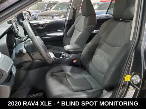 Used 2020 Toyota RAV4 XLE AWD/4WD image 6