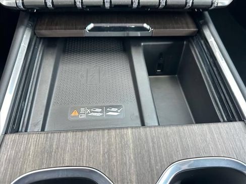 New 2026 GMC Acadia Denali w/ Super Cruise Package FWD image 35